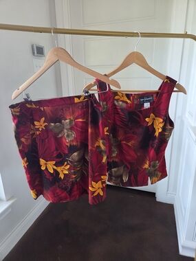 Red Floral Print 2 Piece JOHN ROBERTS Set.
